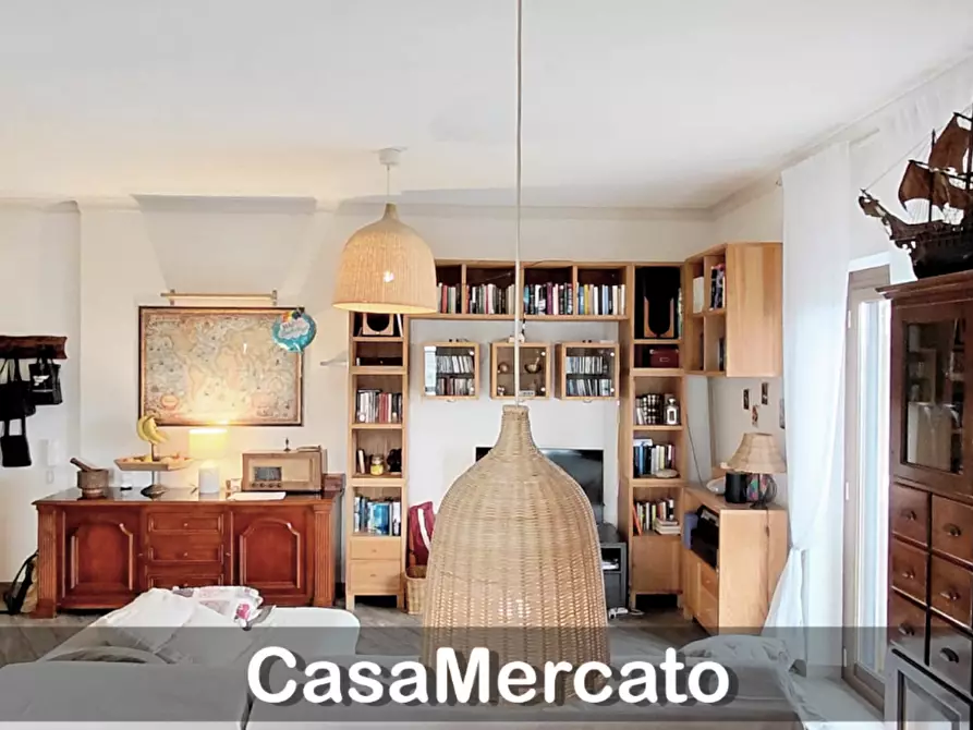 Immagine 4 di Trilocale in vendita  in Via Nettunense a Albano Laziale