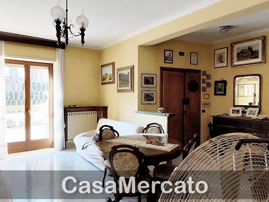 Immagine 2 di Trilocale in vendita  in Viale San Bartolomeo a Grottaferrata