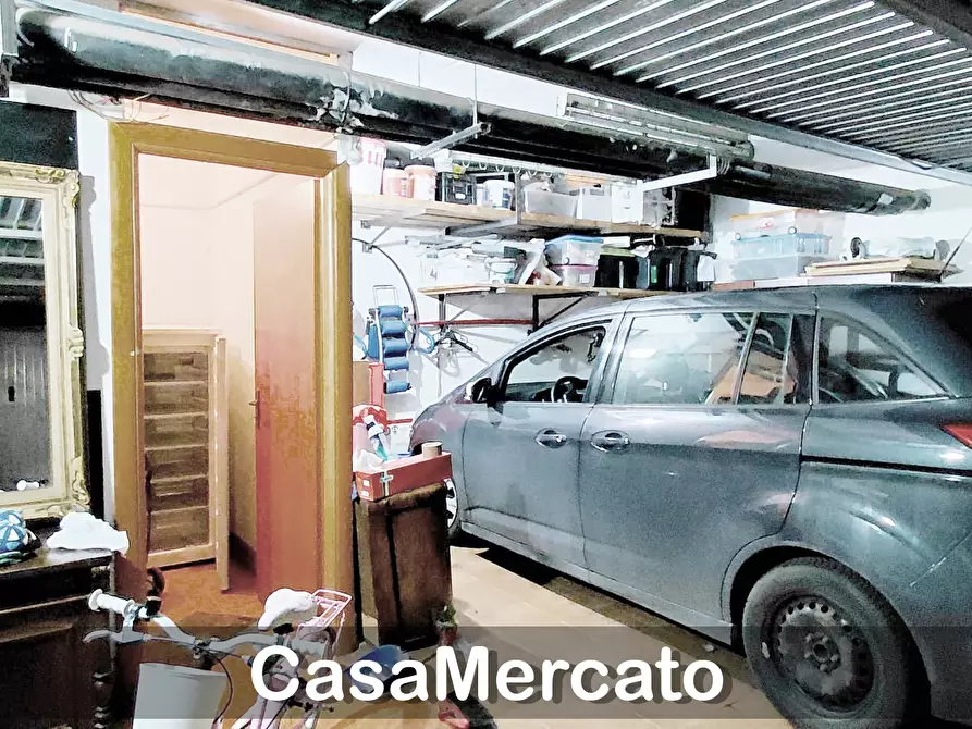 Immagine 39 di Quadrilocale in vendita  in Viale Spagna a Albano Laziale