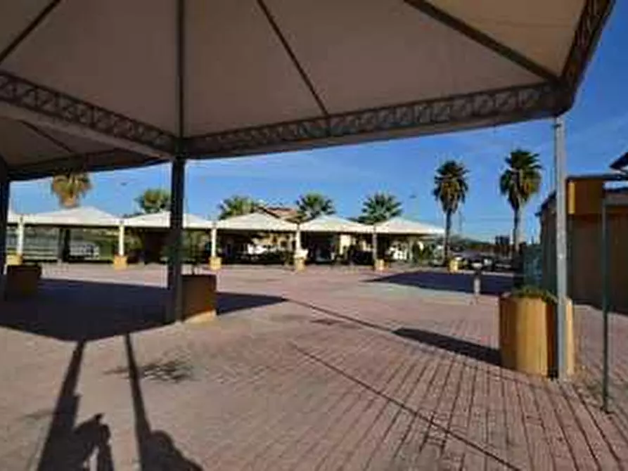 Immagine 2 di Locale commerciale in affitto  a San Benedetto Del Tronto