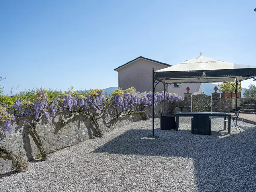 Immagine 70 di Casa indipendente in vendita  a Sarzana