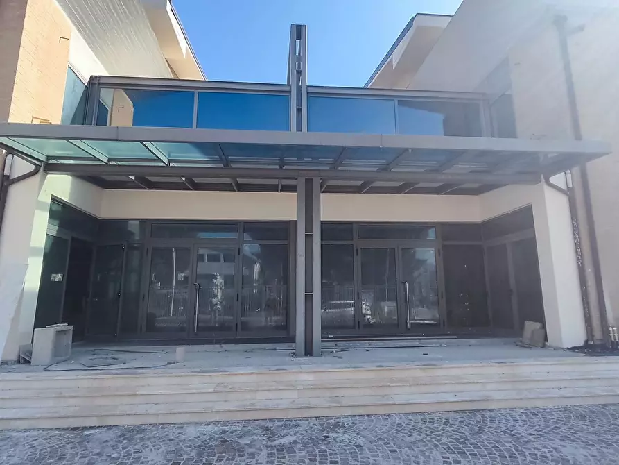 Immagine 5 di Palazzo in vendita  a Spinetoli