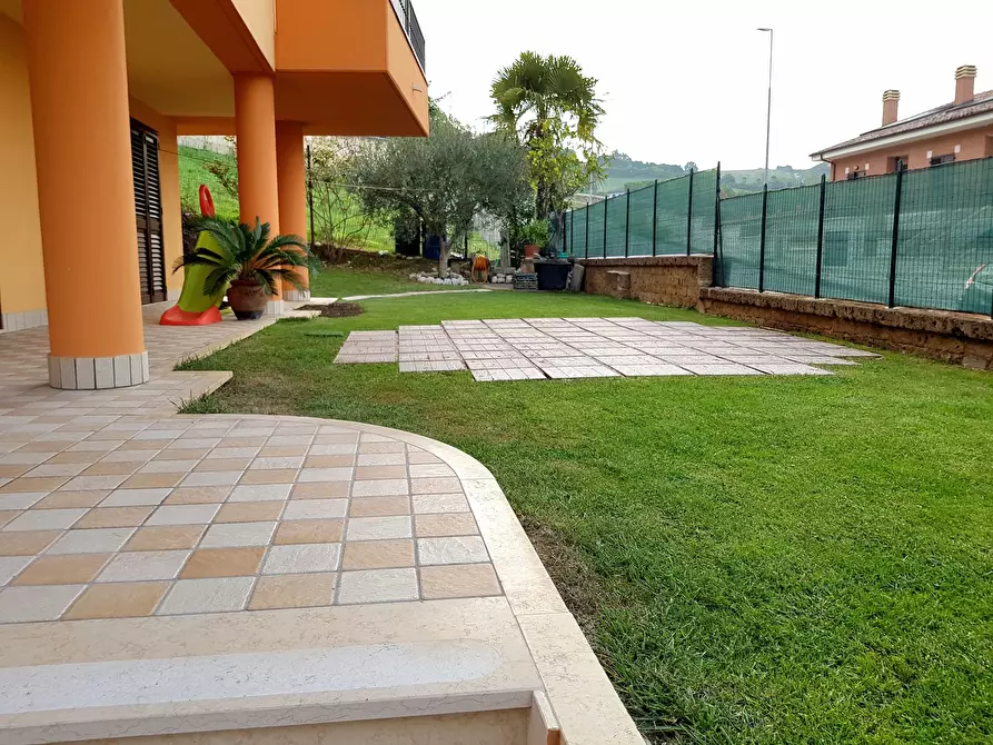 Immagine 1 di Casa indipendente in vendita  a Colonnella