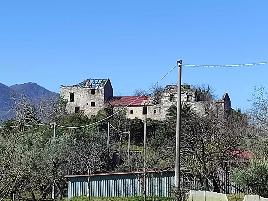 Immagine 45 di Palazzo in vendita  a Fisciano