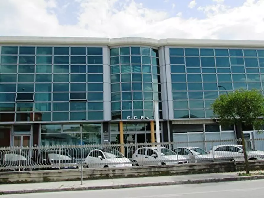 Immagine 2 di Ufficio in affitto  a San Benedetto Del Tronto