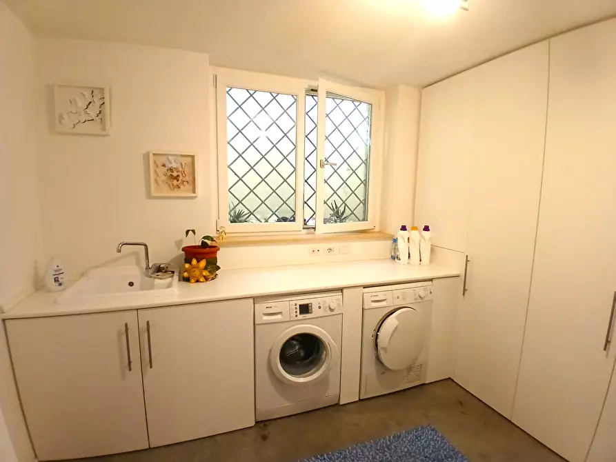 Immagine 106 di Casa indipendente in vendita  a San Benedetto Del Tronto