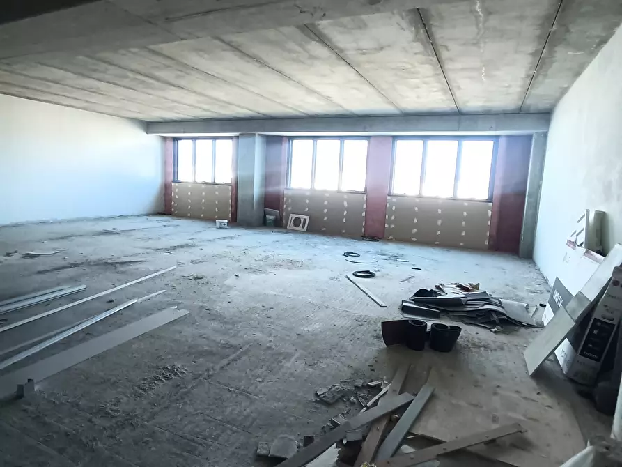 Immagine 9 di Locale commerciale in affitto  a San Benedetto Del Tronto