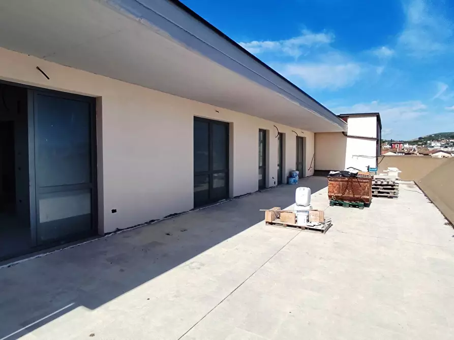 Immagine 27 di Palazzo in vendita  a Spinetoli