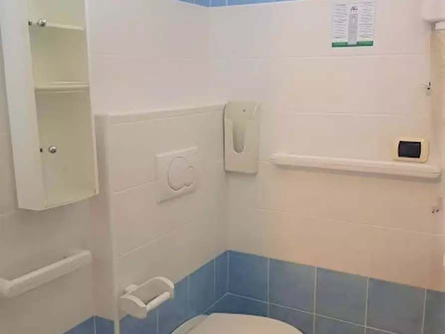 Immagine 18 di Albergo/B&B/Residence in vendita  a Tortoreto