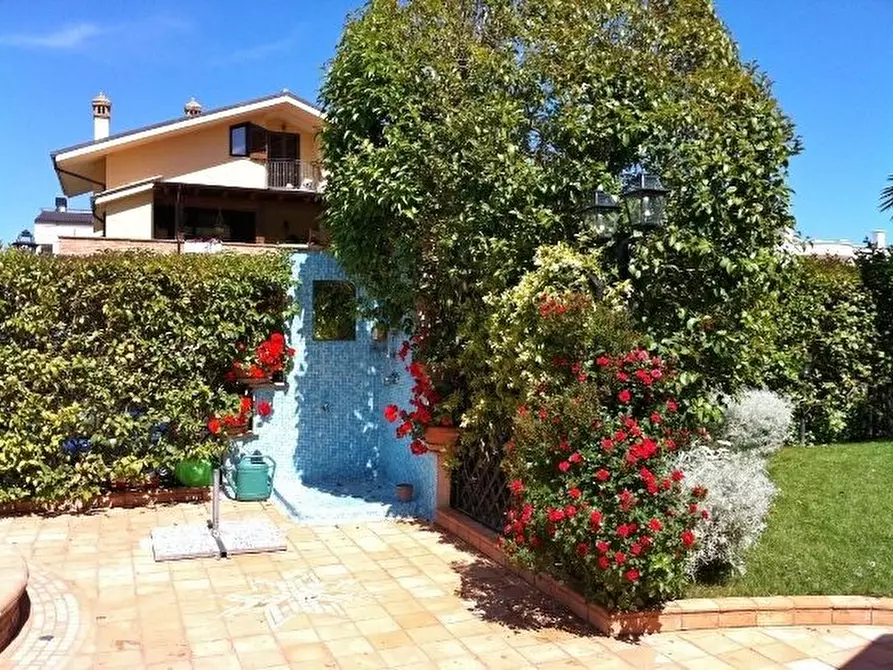 Immagine 15 di Casa indipendente in vendita  a Pineto