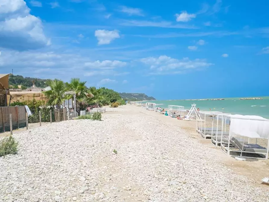 Immagine 12 di Attività commerciale in vendita  a Grottammare