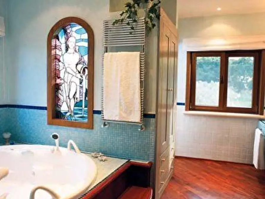 Immagine 13 di Casa indipendente in vendita  a Pineto