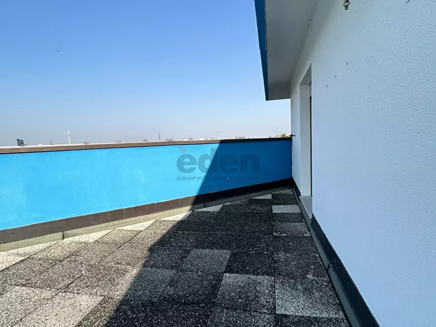 Immagine 49 di Ufficio in affitto  in Via Vittorio Bottego 49 a Modena