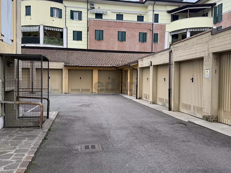 Immagine 23 di Bilocale in vendita  in Via Jacopo da Porto Sud 536 a Modena