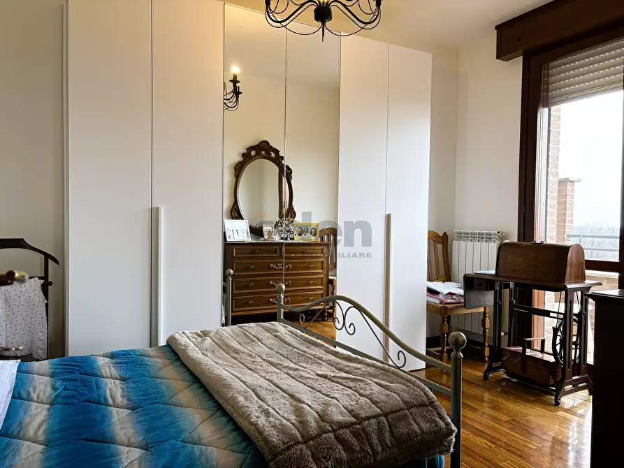 Immagine 12 di Attico in vendita  in Piazza Nazioni Unite 2 a Castelfranco Emilia