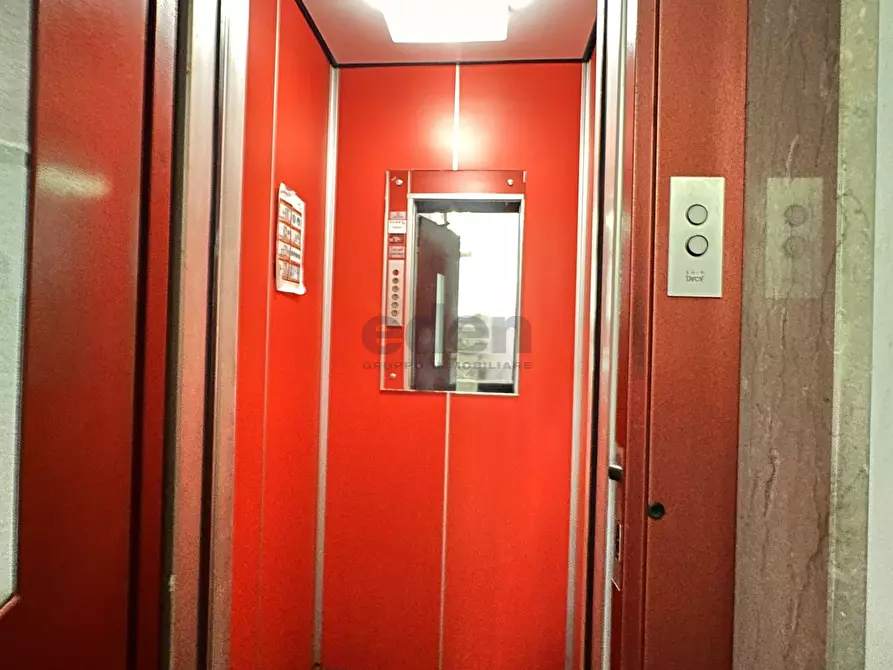 Immagine 29 di Quadrilocale in vendita  in Piazza Guido Rossa 8 a Modena