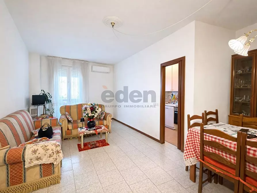 Immagine 1 di Trilocale in vendita  in Viale Leonardo da Vinci 85 a Modena