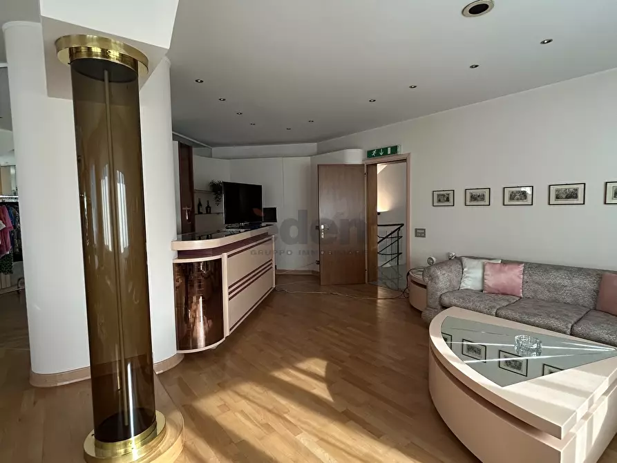 Immagine 57 di Ufficio in affitto  in Via Vittorio Bottego 49 a Modena