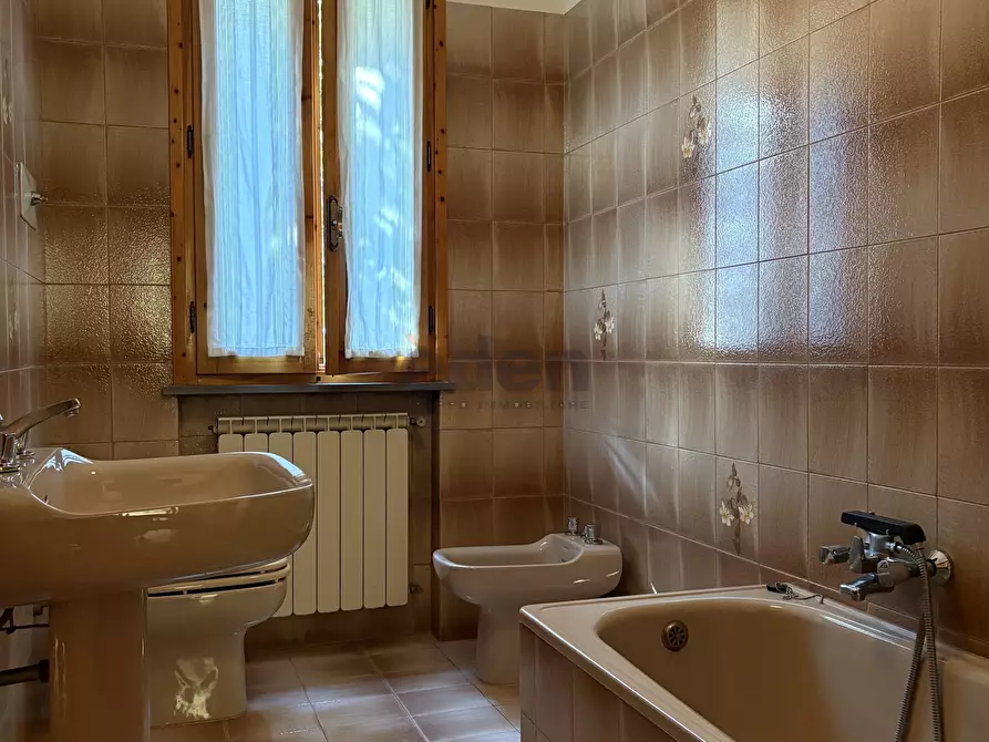 Immagine 21 di Casa trifamiliare in vendita  in Corso Martiri 242 a Castelfranco Emilia