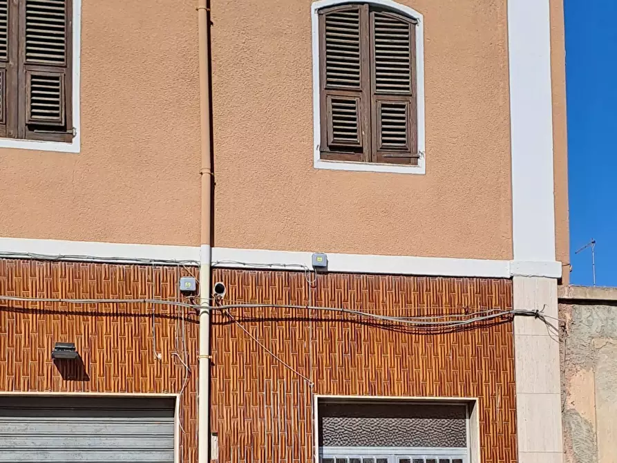 Immagine 4 di Locale commerciale in vendita  a Monserrato