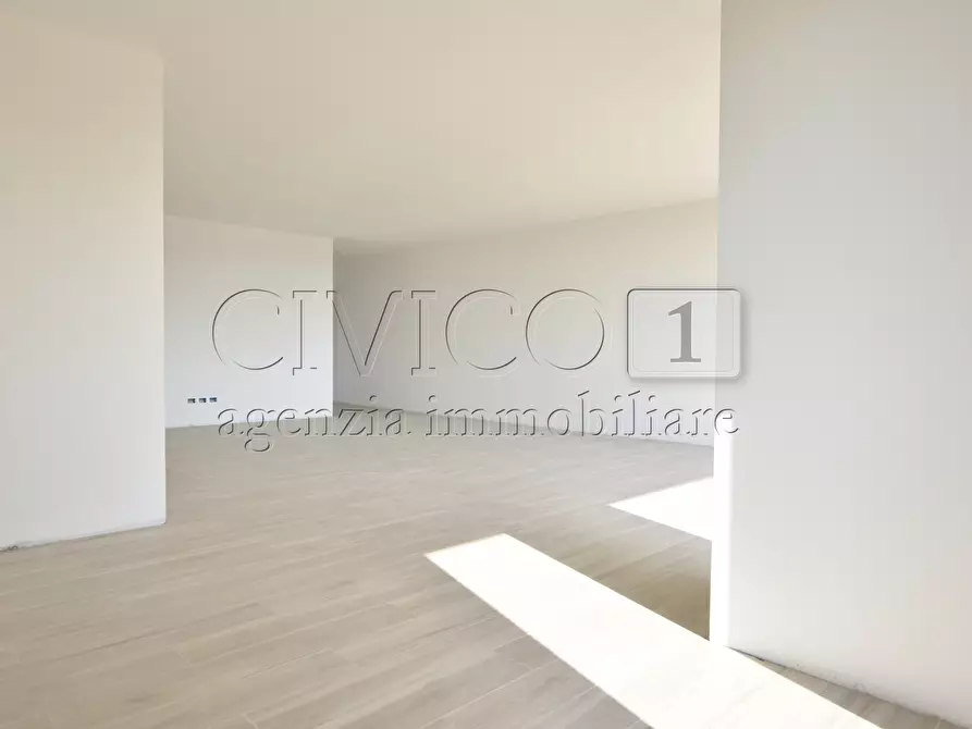 Immagine 14 di Attico in vendita  in Via Camillo Benso Conte di Cavour 44/F a Padova