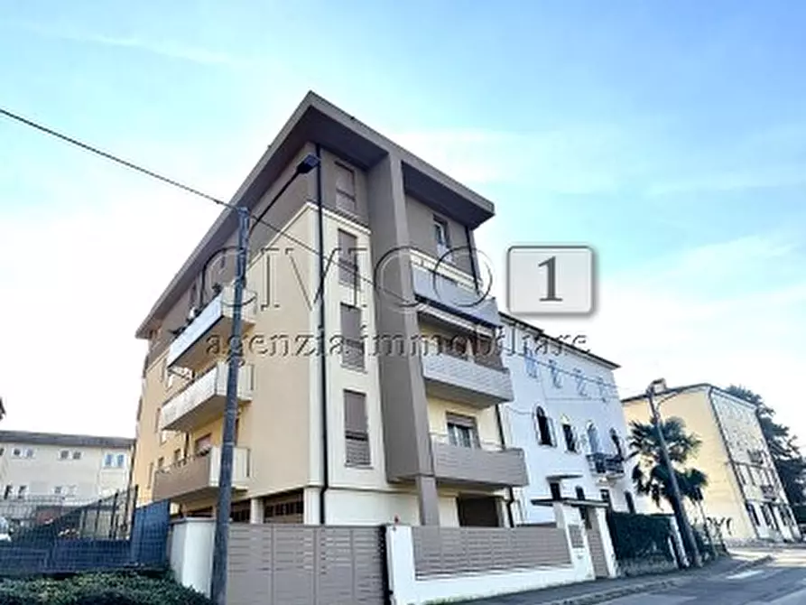 Immagine 1 di Appartamento in vendita  in Via Domenico Meschinelli 71 a Vicenza