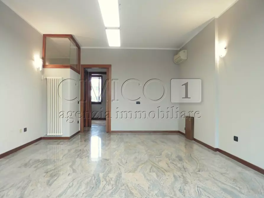 Immagine 2 di Ufficio in affitto  in via Pola a Torri Di Quartesolo