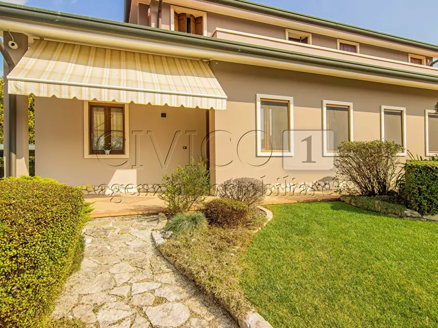 Immagine 3 di Casa bifamiliare in vendita  in Via Ponte 88 a Barbarano Mossano