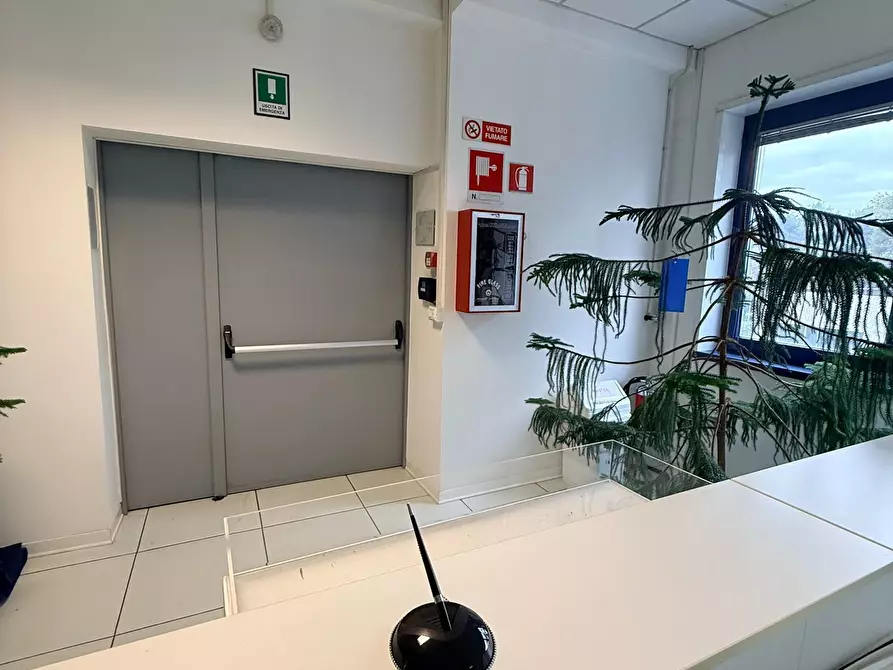 Immagine 15 di Ufficio in affitto  in Via Sempione 30 a Vergiate