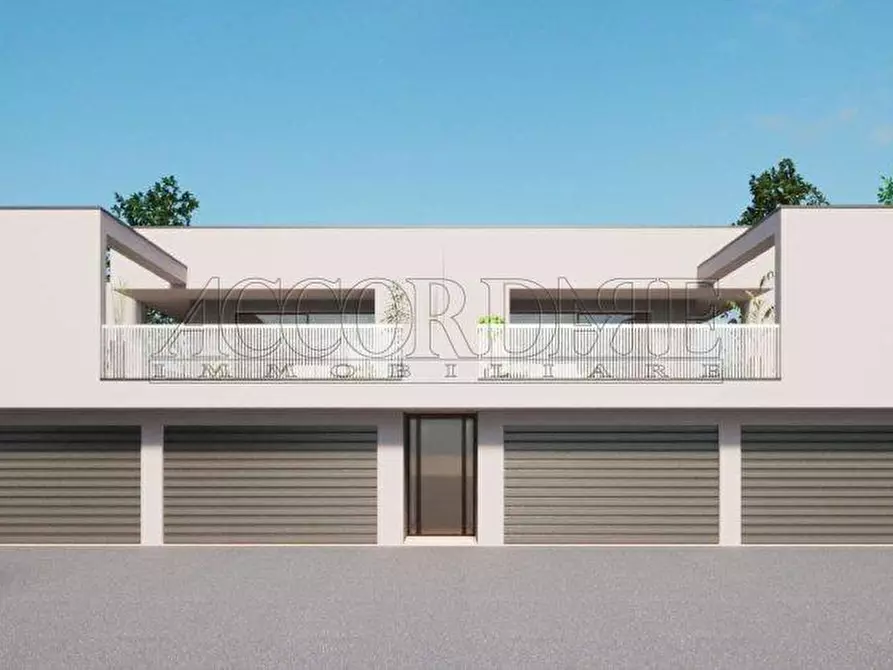 Immagine 21 di Quadrilocale in vendita  a Selvazzano Dentro