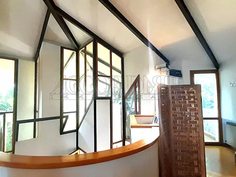 Immagine 9 di Villa in vendita  a Abano Terme