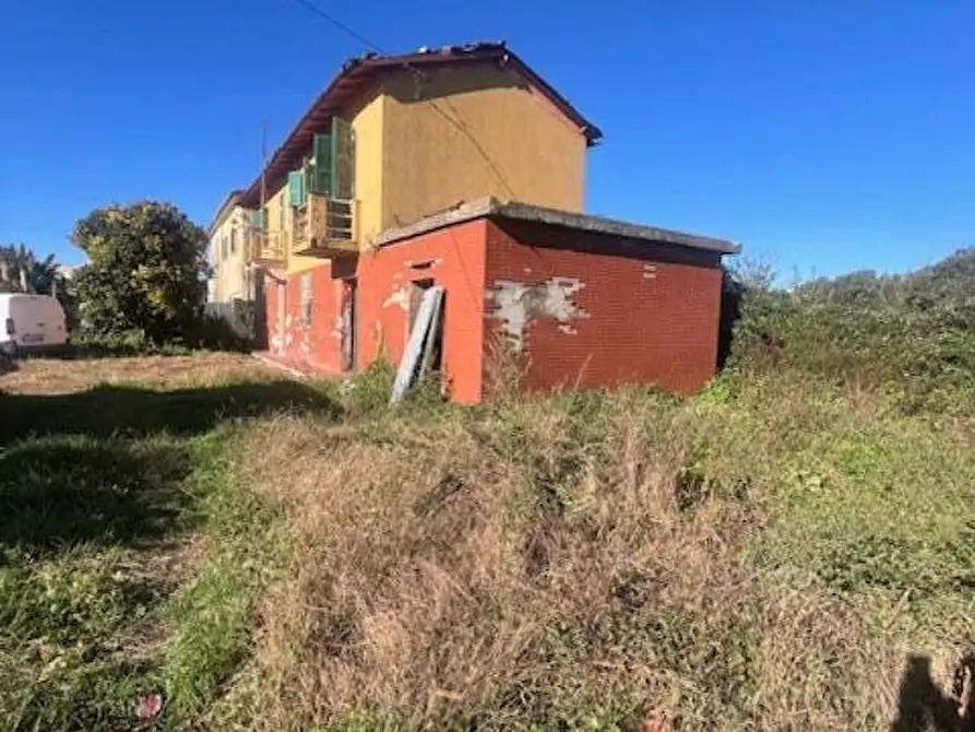 Immagine 4 di Rustico / casale in vendita  in Via Ghiarettolo 11 a Sarzana