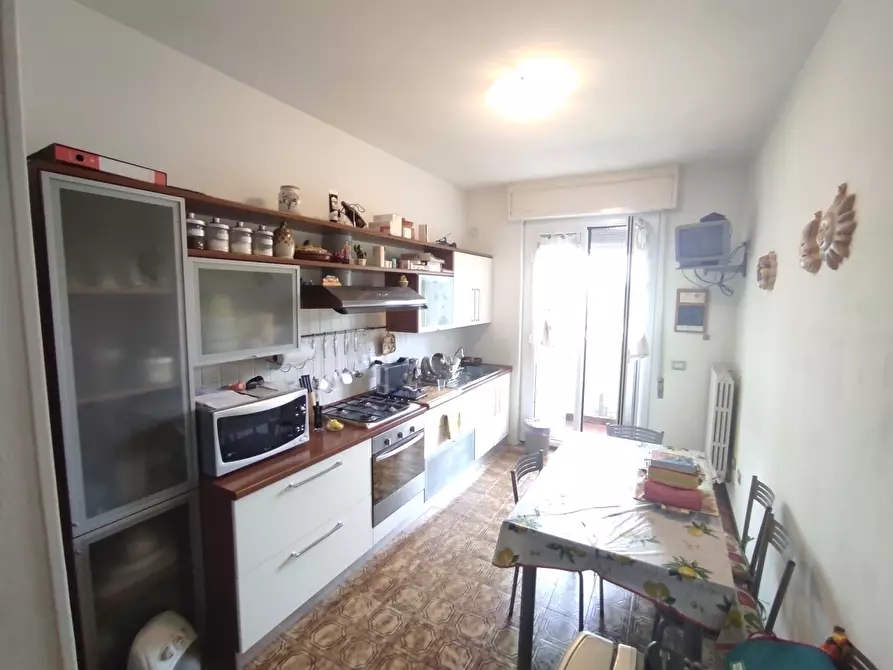 Immagine 6 di Appartamento in vendita  in Via XXV Aprile 23 a Ameglia