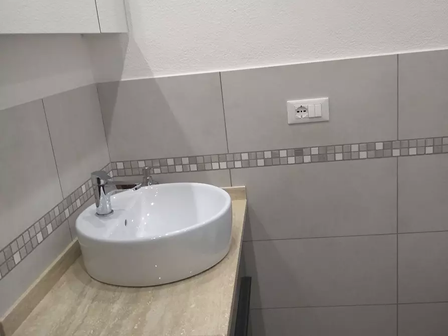 Immagine 23 di Casa semindipendente in vendita  in Piazza della Chiesa 15 a Ortonovo