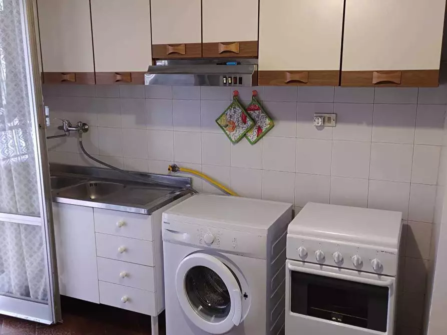 Immagine 4 di Bilocale in vendita  in Viale Litoraneo 10 a Sarzana