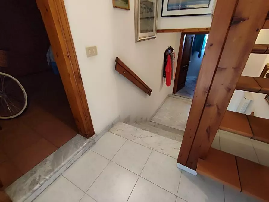 Immagine 26 di Terratetto in vendita  in Strada Statale 1 61 a Ortonovo