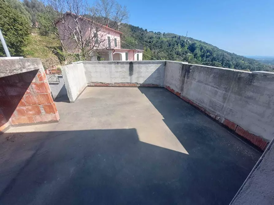 Immagine 11 di Casa semindipendente in vendita  in Via Belvedere 13 a Sarzana