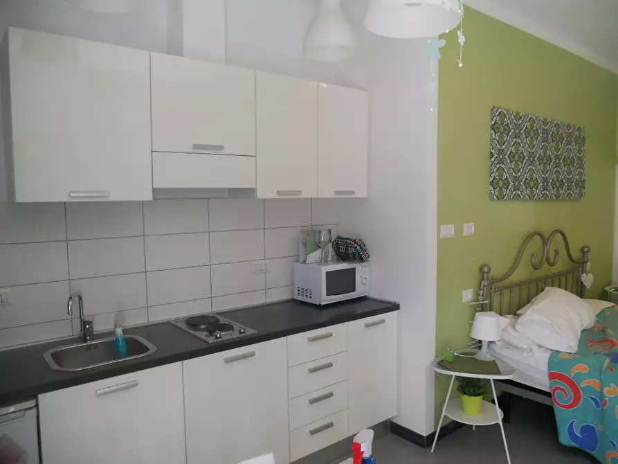 Immagine 6 di Monolocale in vendita  in LOC. GUERCIO a Lerici