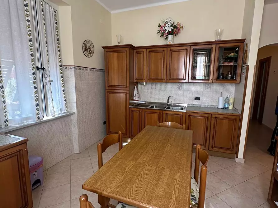 Immagine 11 di Villa in vendita  in Via della Resistenza 38 a Castelnuovo Magra