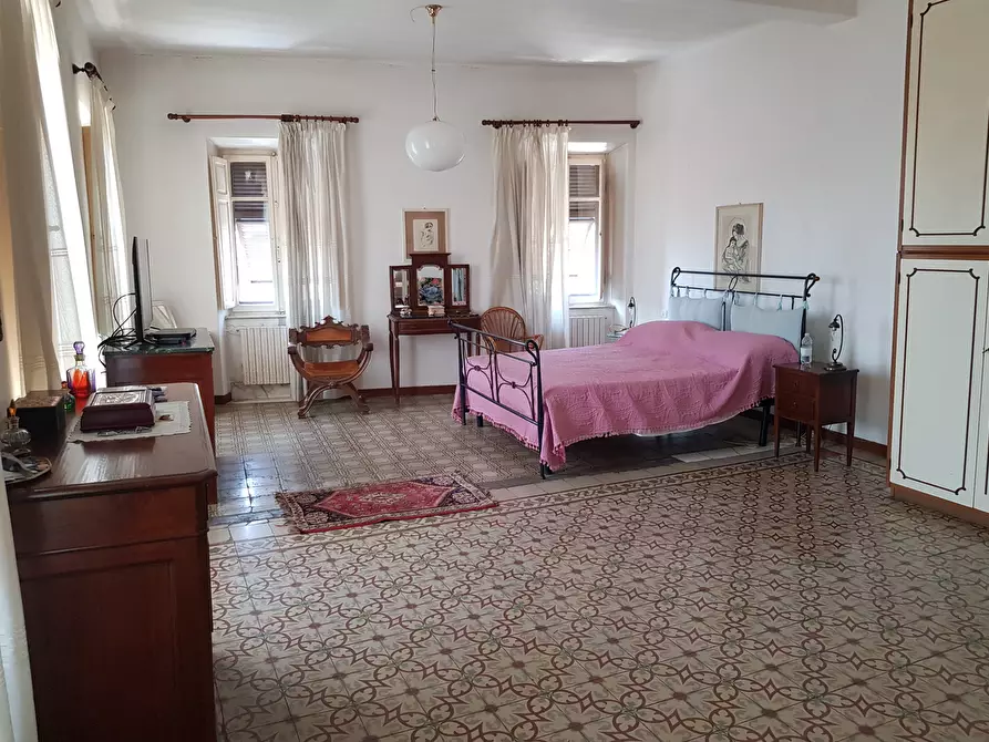 Immagine 7 di Casa semindipendente in vendita  in Viale XX Settembre 65 a Carrara