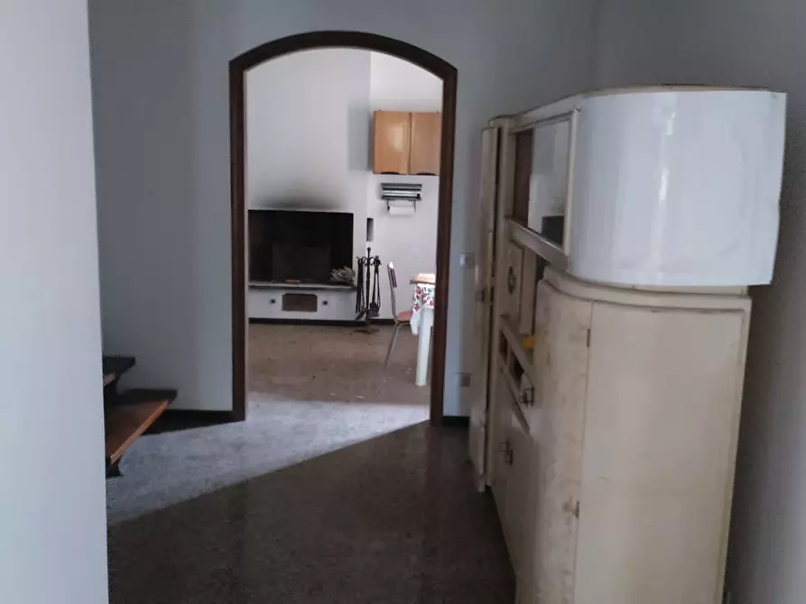 Immagine 10 di Casa semindipendente in vendita  in Via Gragnola a Castelnuovo Magra