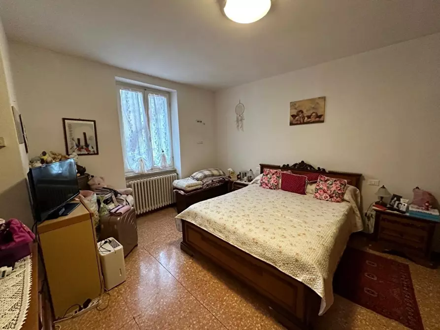 Immagine 13 di Appartamento in vendita  in Via Lunense a Carrara