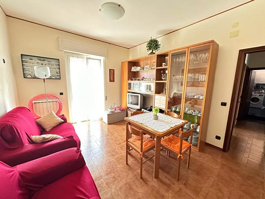 Immagine 1 di Appartamento in vendita  in Via Fratelli Rosselli 58 a Ortonovo
