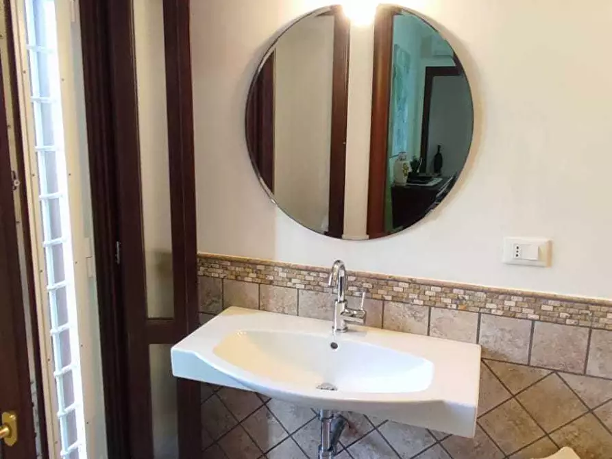 Immagine 12 di Villetta a schiera in vendita  in Viale Regina Elena 64 a San Felice Circeo