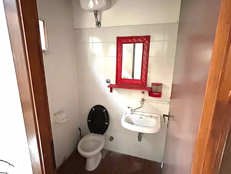 Immagine 8 di Monolocale in vendita  in Piazza John Fitzgerald Kennedy a San Felice Circeo