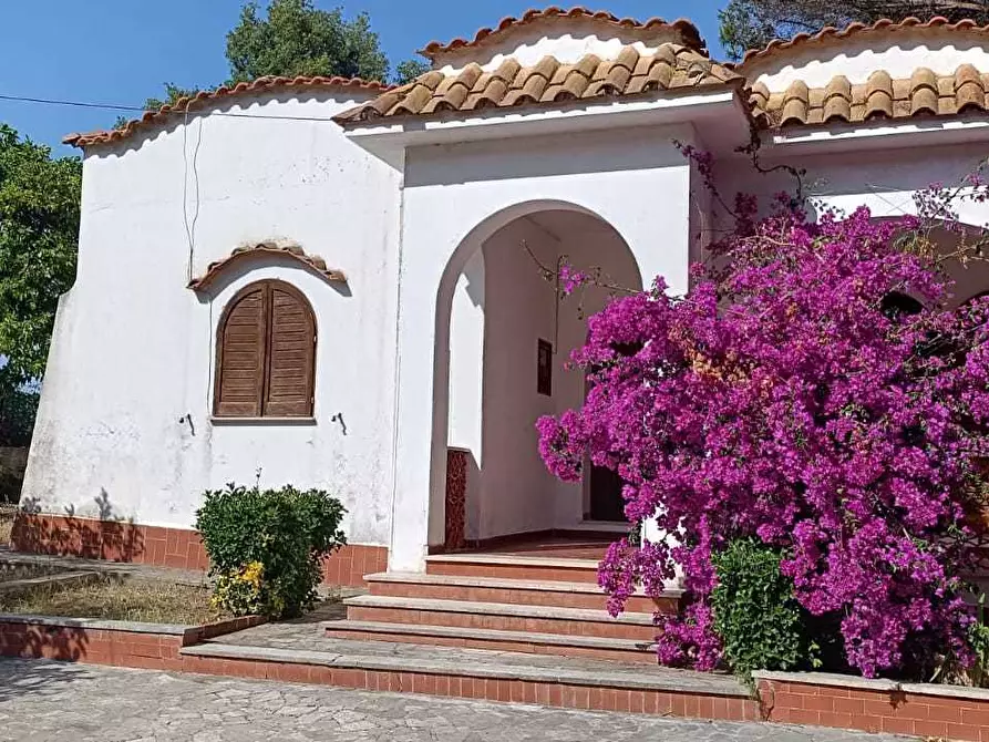 Immagine 1 di Villa in vendita  in Via litoranea colle la guardia a Terracina