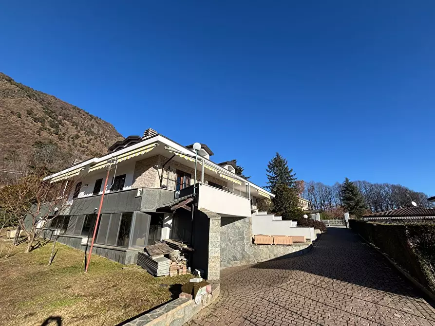 Immagine 7 di Villa in vendita  in Via Alessandro Manzoni 8 a Piossasco