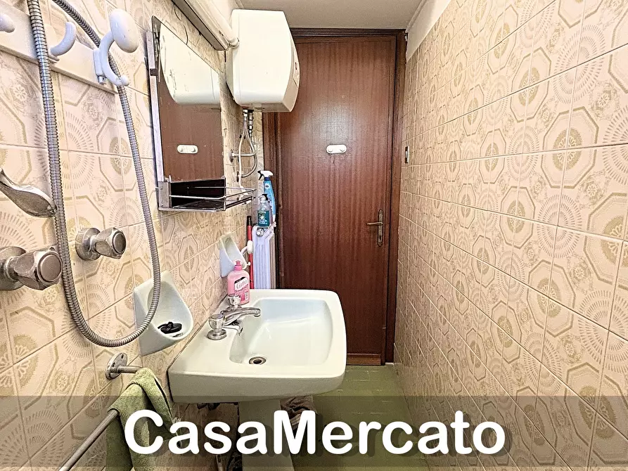 Immagine 14 di Bilocale in vendita  a Rocca Di Papa