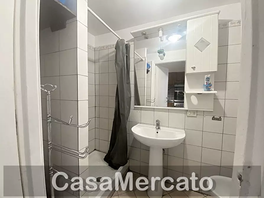 Immagine 8 di Bilocale in vendita  in Via del Porticato a Rocca Di Papa