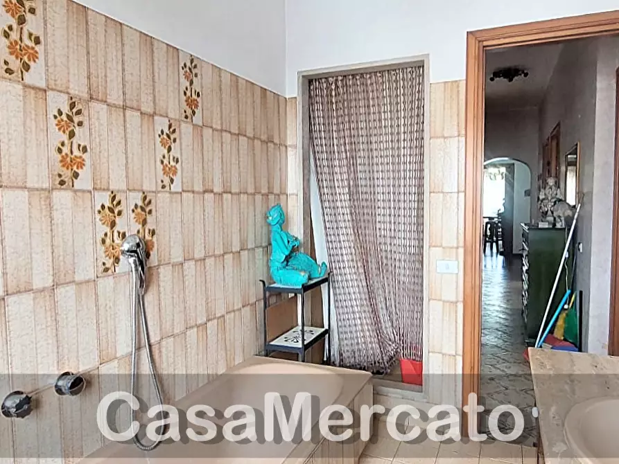 Immagine 25 di Quadrilocale in vendita  in Via Tiziano a Albano Laziale